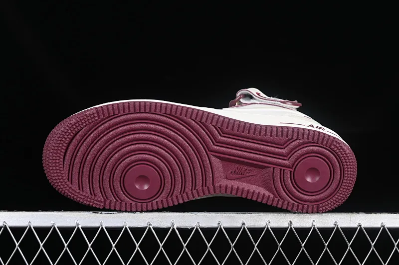 All categories Nk Air Force 1 Air Force series Nk Air Force 1 Mid Air Force mid-top Nk Air Force 1'07 Mid burgundy pearlescent small hook Air Force One mid-top casual sneakers SG2356-803